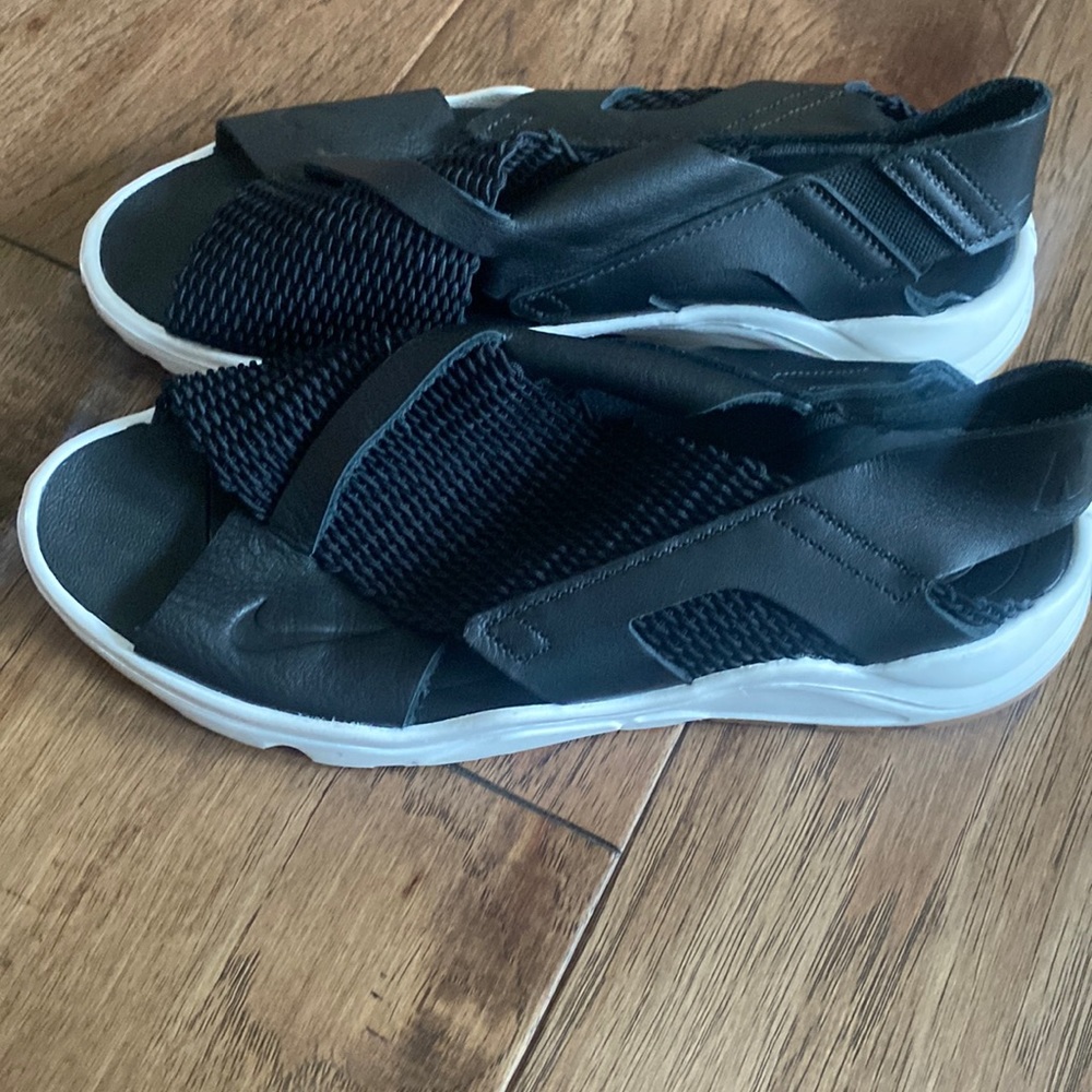 Women Nike Sandal